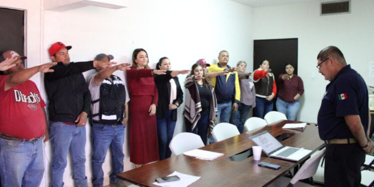 Realizan toma de protesta de Consejos Municipales de Protección Civil