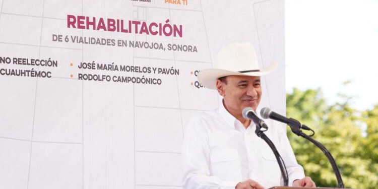 Cumple Gobernador Durazo a población del mayo con acciones de vivienda, vialidades y becas