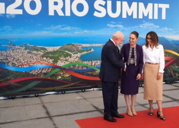 Propone Sheinbaum en G20 liberar 24 mil mdd del gasto militar para sembradores
