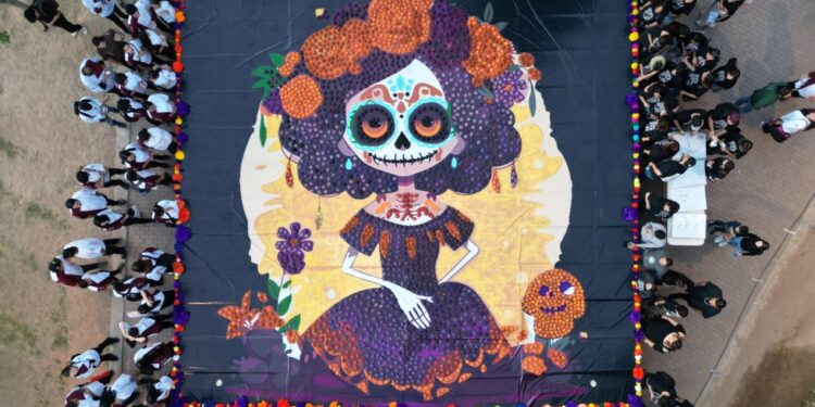 Disfrutan hermosillenses y visitantes el colorido VI Festival Tradicional de Día de Muertos