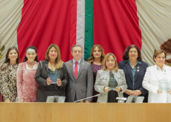 El Congreso de Sonora entrega la Presea del Poderío de las Mujeres 2024 a diez ciudadanas