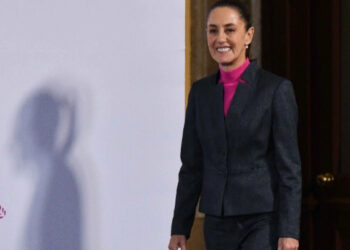 Ex ministro de Ecuador está en México en condición de refugiado: Sheinbaum