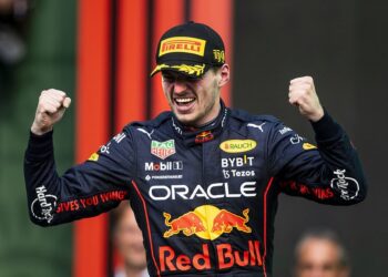 Verstappen se proclama tetracampeón del mundo en Las Vegas, donde ‘Checo’ Pérez se llevó el décimo lugar