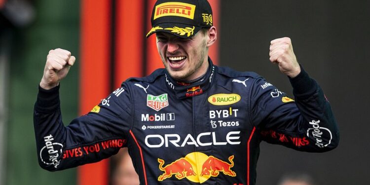 Verstappen se proclama tetracampeón del mundo en Las Vegas, donde ‘Checo’ Pérez se llevó el décimo lugar