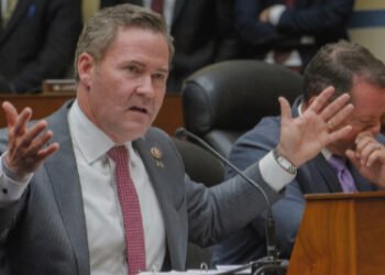 Anuncia Donald Trump que Mike Waltz será su asesor de Seguridad Nacional y Mike Huckabee el embajador en Israel