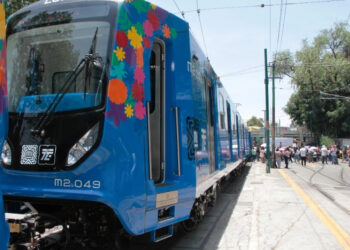 Opera con normalidad el Tren Ligero tras incidente con una reja