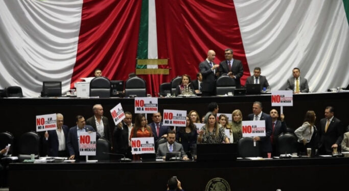 Reinician diputados debate sobre desaparición de organismos autónomos