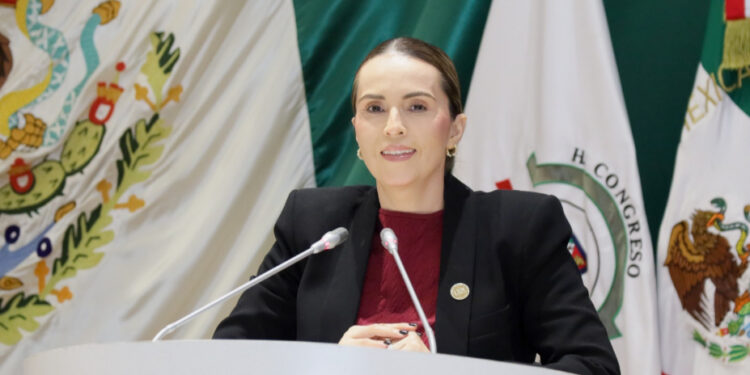 Propone diputada Marcela “Maval” Valenzuela armonizar leyes estatales para garantizar la igualdad salarial.
