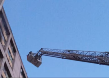 Se registra fuerte incendio en un edificio de la colonia U.H. Nonoalco en Tlatelolco