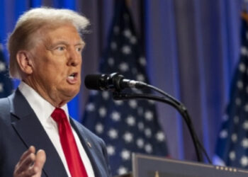 Trump amenaza a México y a Canadá con aranceles de 25%