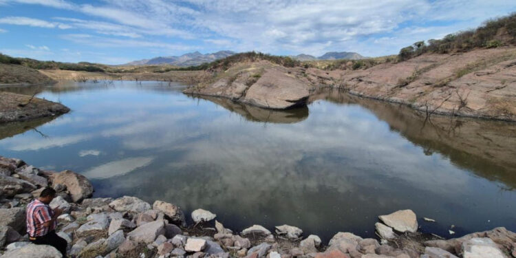 Gobierno de Sonora implementa acciones para abastecimiento de agua en Nácori Chico