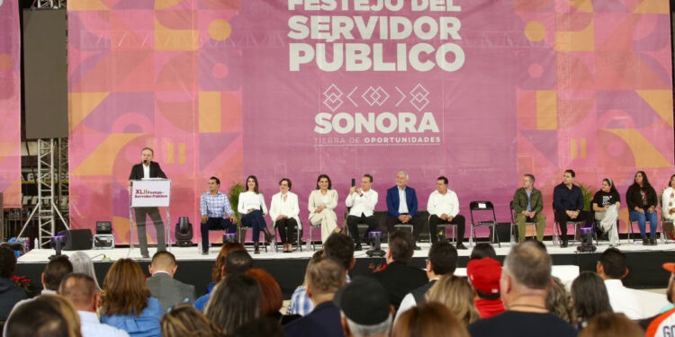 Gobernador Durazo impulsa el servicio profesional de carrera