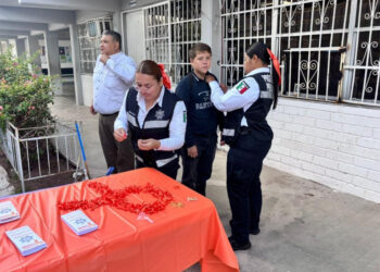 Lleva Seguridad Pública Municipal plática a alumnos de secundaria