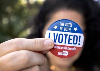 Más de 64 millones de personas votaron por adelantado ante las elecciones de EUA