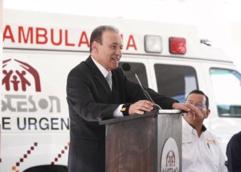 Gobernador Durazo fortalece a Isssteson con ocho nuevas ambulancias y respaldo presupuestal