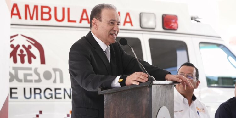 Gobernador Durazo fortalece a Isssteson con ocho nuevas ambulancias y respaldo presupuestal
