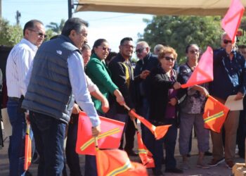 Da banderazo Javier Lamarque a obra de pavimentación e infraestructura hidrosanitaria en la calle salvatierra