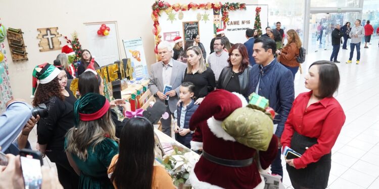Estudiantes protagonizan con éxito el evento artístico y cultural “Tiempo de Paz. Un Cuento de Navidad”