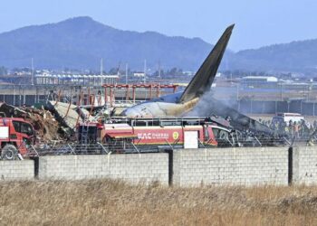 179 muertos y dos sobrevivientes; el saldo final del accidente aéreo en Corea del Sur