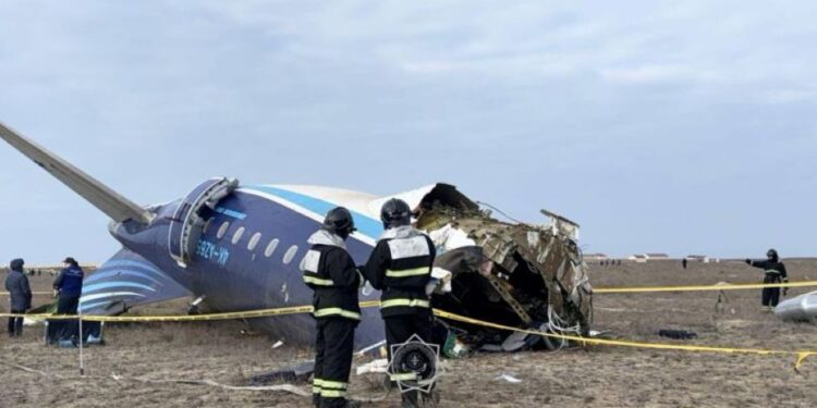 Putin admite que el sistema antiaéreo ruso estaba activo durante accidente de avión de Azerbaiyán