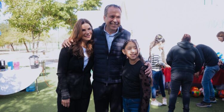 Promueven Toño Astiazarán y Patty Ruibal campaña de protección a los derechos de niñas y niños diseñada por Cabildo Infantil
