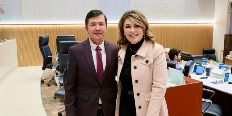 Diputada Alejandra López Noriega y diputado Héctor “El Pollo” Castelo buscan dignificar la vida de personas en situación de calle.