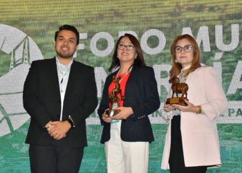 Presentan conferencia “El camino a la descarbonización del sector de la edificación”