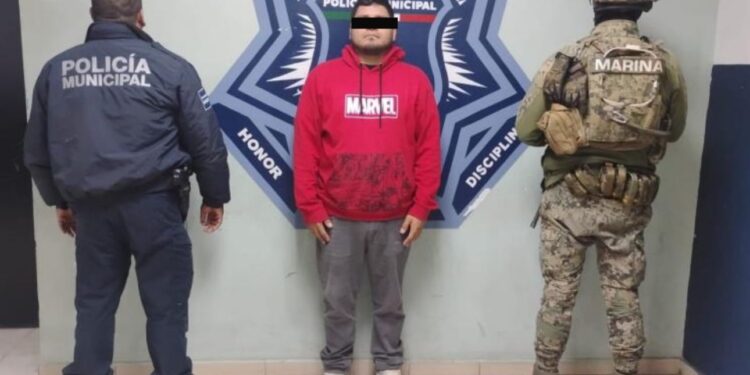 Detienen a conductor a con vehículo robado en Cajeme
