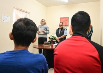 BRINDA DIF CAJEME EL MEJOR REGALO DE NAVIDAD PARA JORGE: una familia que lo ama