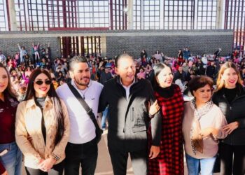 Todo un éxito “Regalando juguetes con Virlán García y DIF Municipal”