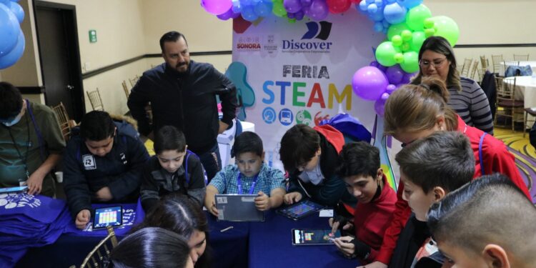 SEC potencia aptitudes de niñas y niños sobresalientes