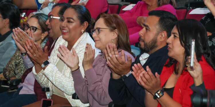 Celebra CADI festival «La magia de la navidad «