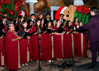 Realiza Coro de Adultos Mayores de Isssteson Concierto Navideño en HMO
