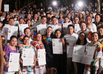 Desde Yucatán, defiende Sheinbaum derecho a la educación pública