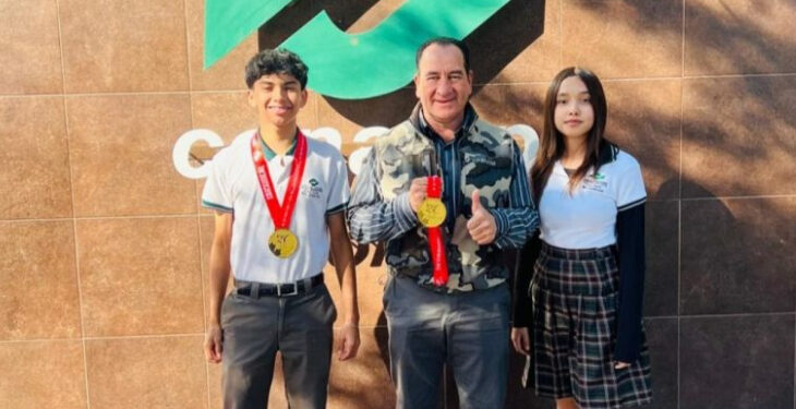 Destacan alumnos de Conalep en mundial de karate