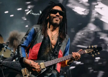 Electrizante ritual acústico de Lenny Kravitz