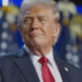 Trump amenaza a países del BRICS con aranceles del 100% si sustituyen al dólar