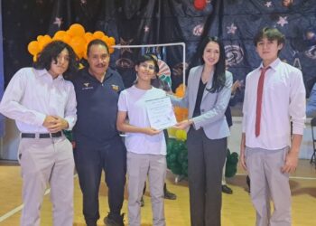 Desarrolla alumnado de Cobach Sonora proyecto de asfalto plástico