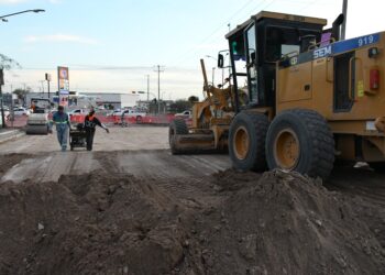 Moderniza Toño Astiazarán cruceros estratégicos de Hermosillo con concreto hidráulico