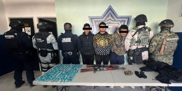 Detienen a tres hombres con armas y drogas en el campo 30 de Cajeme