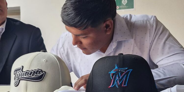 Es alumno de Cobach Sonora prospecto de Grandes Ligas