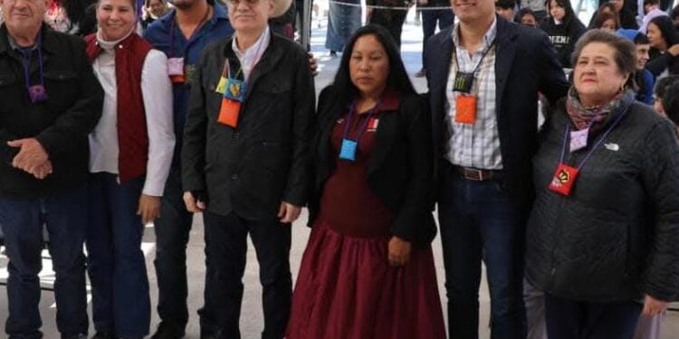 El Gobernador Alfonso Durazo garantiza educación para estudiantes Comca’ac con Telebachillerato en Desemboque