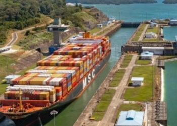 El canal «seguirá» en manos de Panamá, responde secretario de la OMI a Trump