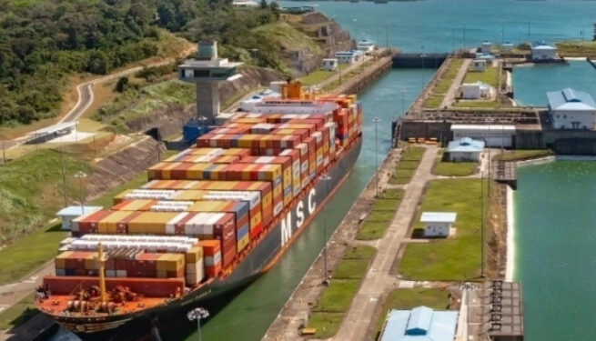 El canal «seguirá» en manos de Panamá, responde secretario de la OMI a Trump
