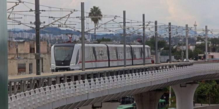 Analizan construcción de ruta de camiones eléctricos en Jalisco
