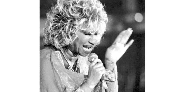 Enseñé a generaciones la felicidad de mi cultura, afirmaba con orgullo Celia Cruz