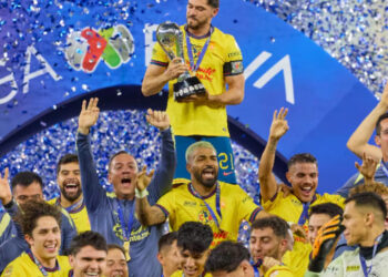 El Club América presume su tricampeonato en nuevo y espectacular autobús (VIDEO)