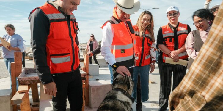 Realizan Alcalde y Gobernador recorrido por el Malecón de Huatabampito