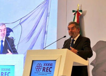 De la Fuente pide a cónsules en EU defender con «toda energía» a los mexicanos
