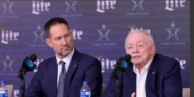 Schottenheimer se adelanta para dirigir a Vaqueros